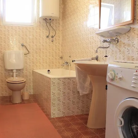 And Jagoda - Comfy And Cozy Gasthuis 3*